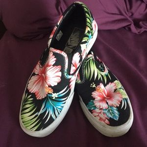 Vans slip on shoes